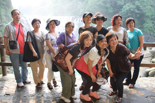 2010/2011 Fellowship Gathering with Taipei New Grand Lions Club (May 2011)