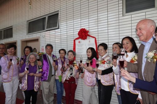 Helping Hand Donation 04.1